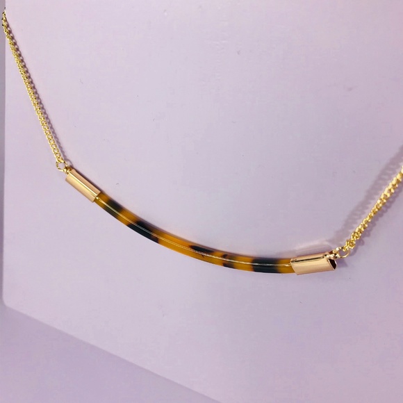 Tortoise Bar Collar - Picture 3 of 7